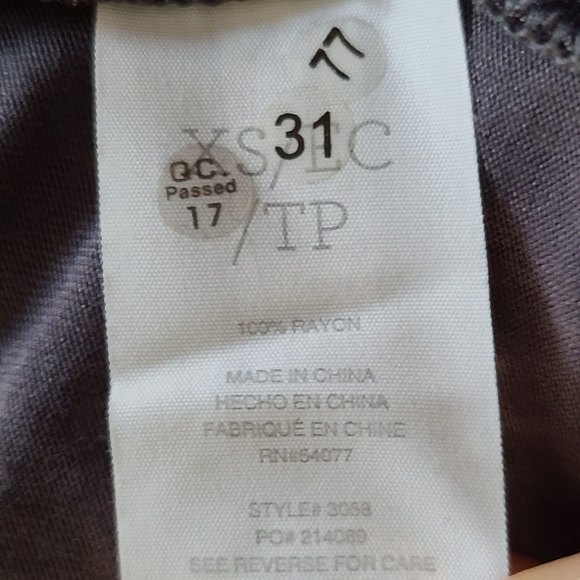 CABI Faux Wrap Fickle Tee Gray Sz XS Cap Slv Jersey Knit Style 3058 EUC - Picture 10 of 10